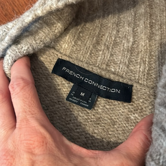 French Connection wool sweater - Picture 4 of 5